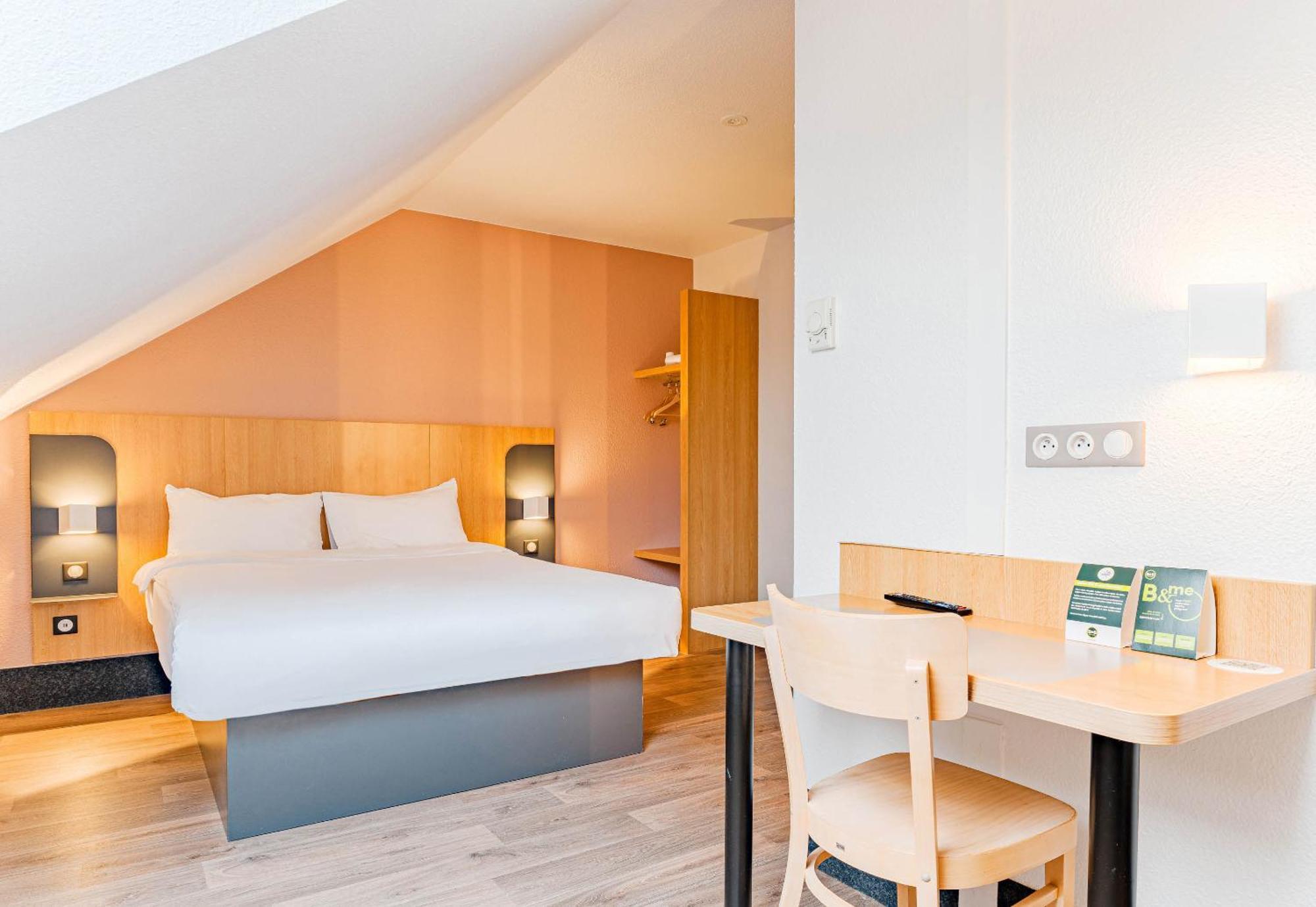 B&B Hotel Poitiers 3 Futuroscope Chasseneuil-du-Poitou Bagian luar foto