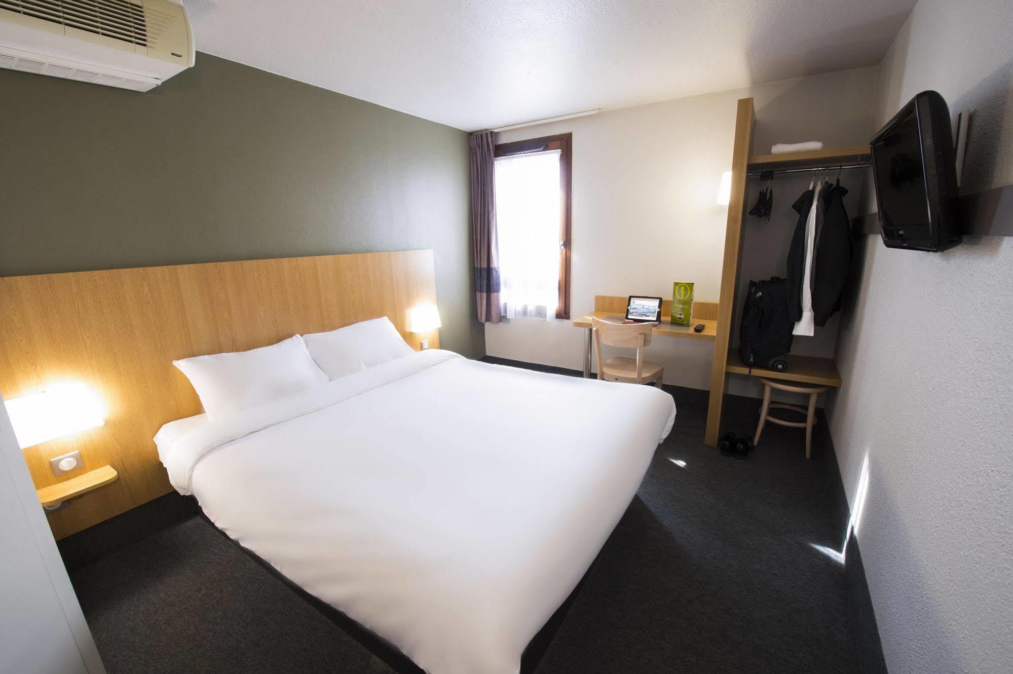 B&B Hotel Poitiers 3 Futuroscope Chasseneuil-du-Poitou Bagian luar foto