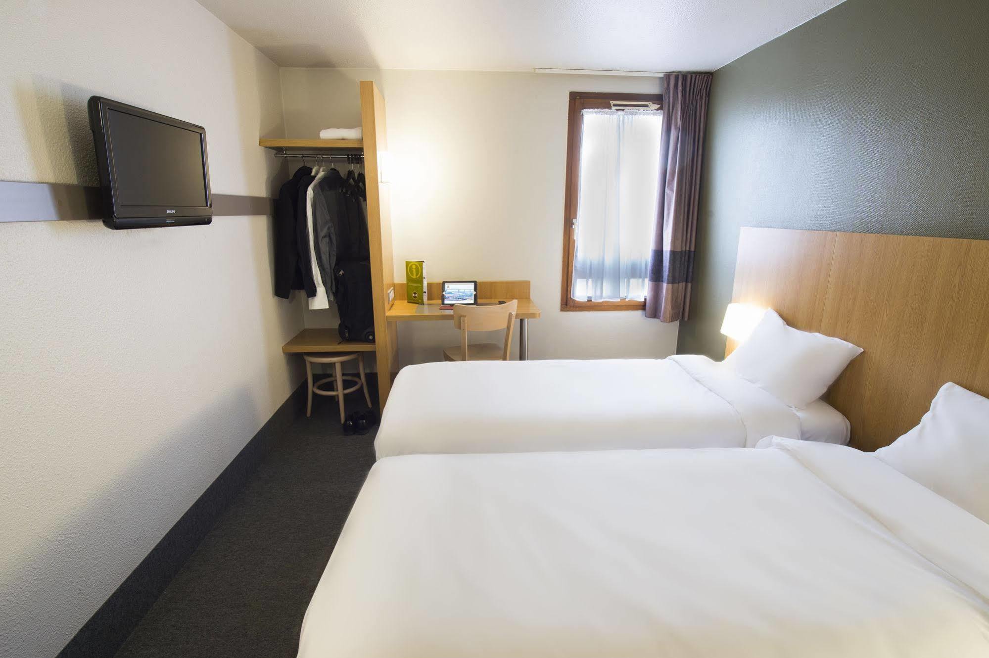 B&B Hotel Poitiers 3 Futuroscope Chasseneuil-du-Poitou Bagian luar foto